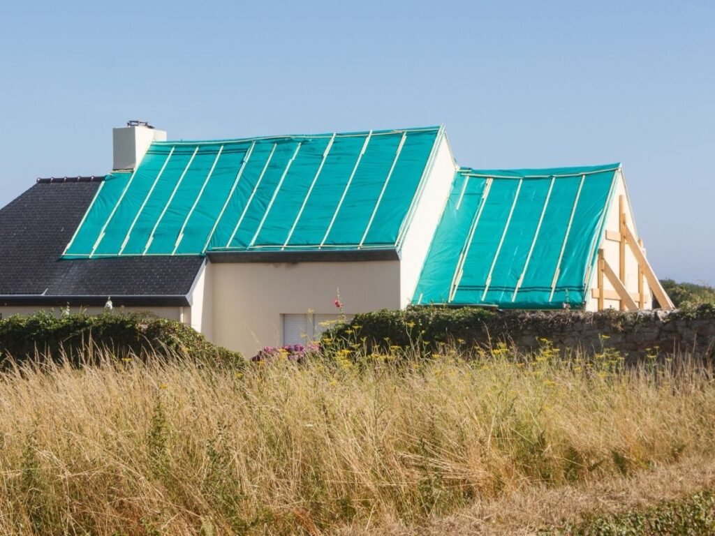 Roof tarp protection a home in Perth