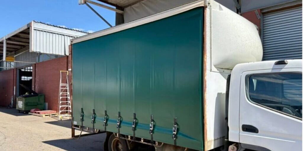 Bee Jays truck side curtain to protect freight