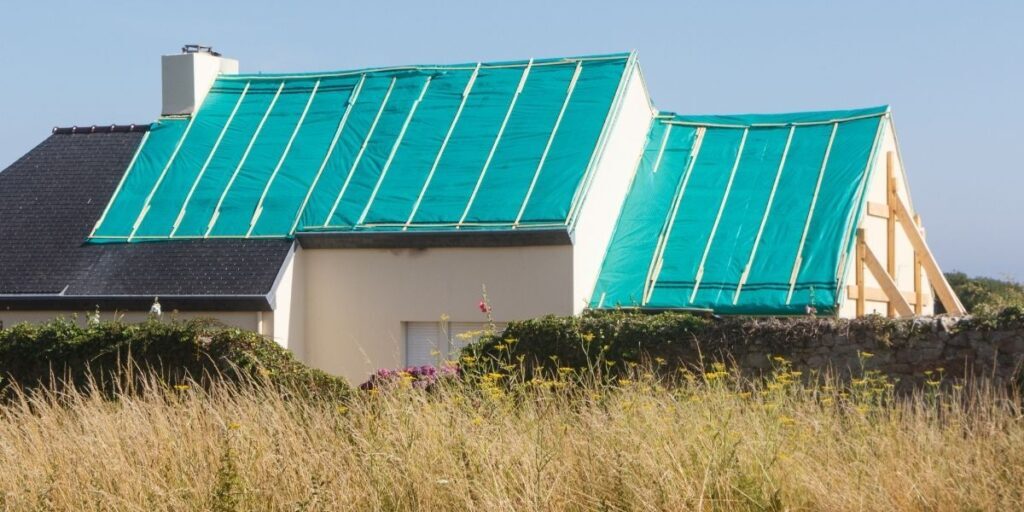 Roof tarp protection a home in Perth